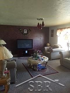 3rd image of 2100 Plainview Dr