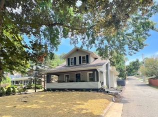 713 N Broadway St, New Philadelphia, OH 44663