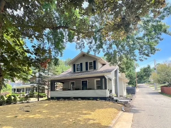 713 N Broadway St, New Philadelphia, OH 44663