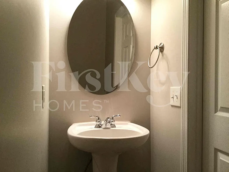 126 Center Point Dr — Photo 11