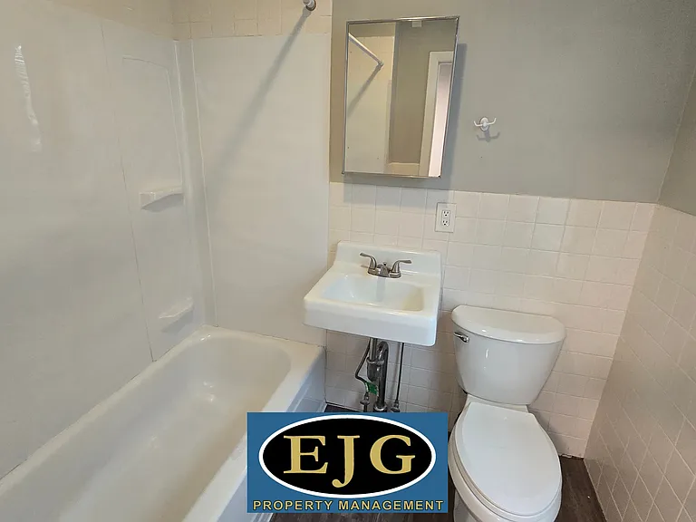 389 Lake Ave #9 — Photo 19