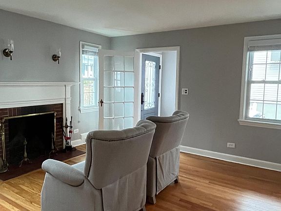 3rd image of 95 Macarthur Ln