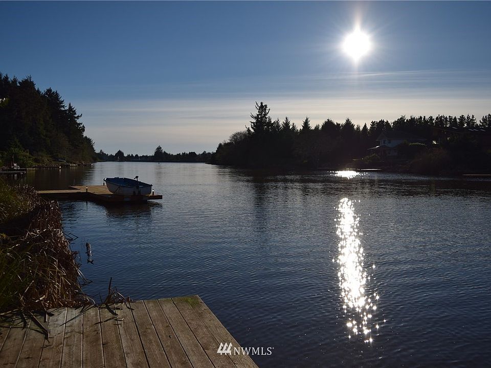 1st image of 107 Duck Lake Drive NE