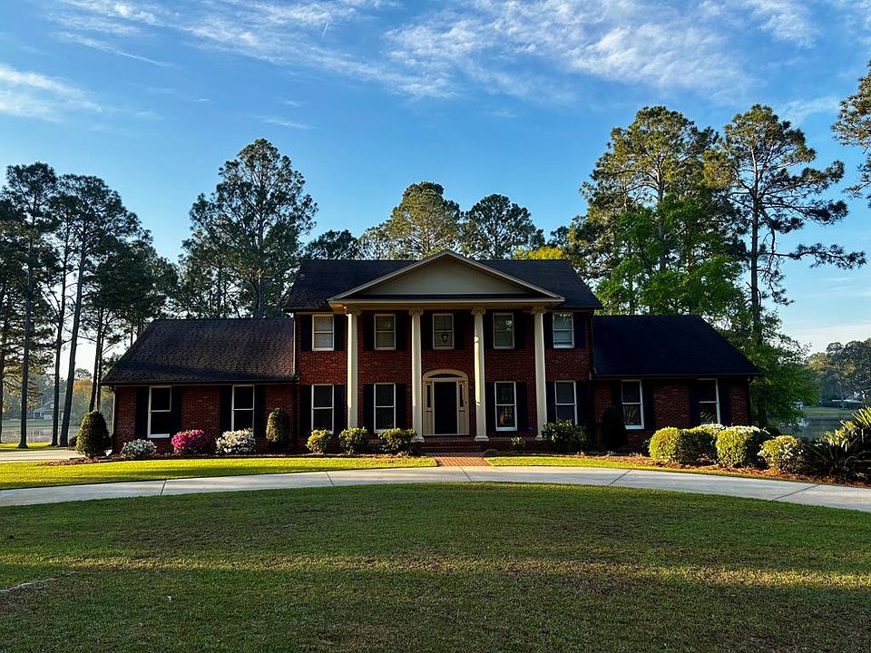 1st image of 4712 Woodland Dr