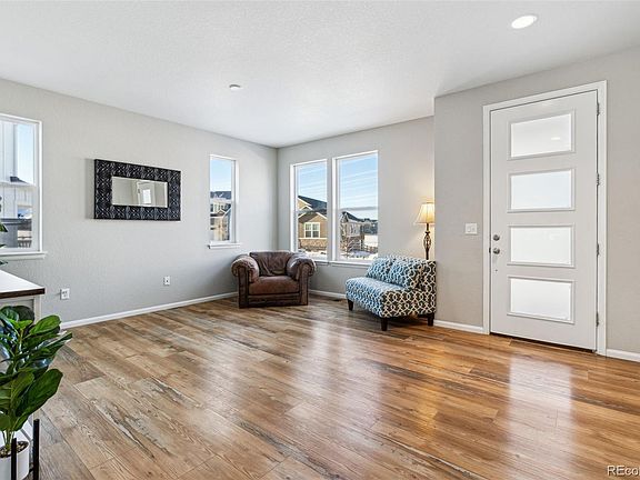 4th image of 9164 Swan River Street