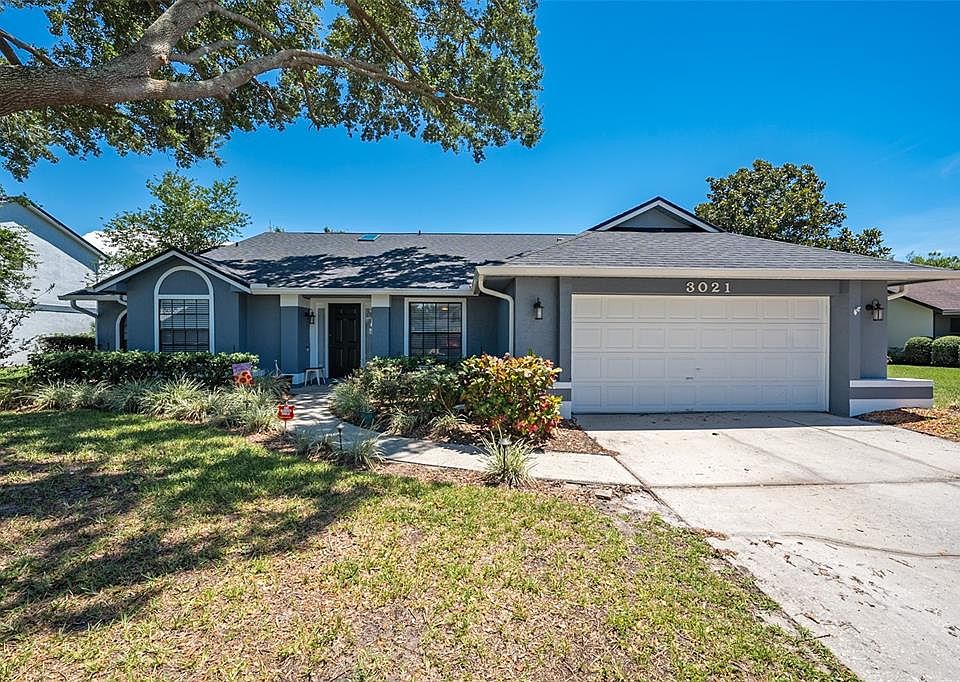 1st image of 3021 Crested Cir