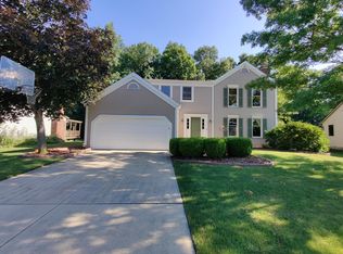 568 Glenside Ln, Powell, OH