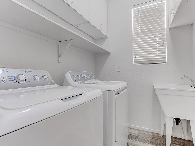 161 Greenwich Village Ave — Photo 22