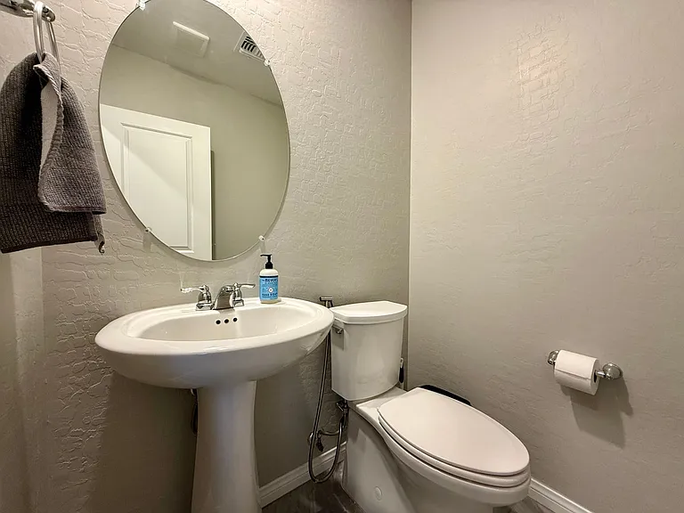 491 Fairview Hills St — Photo 9