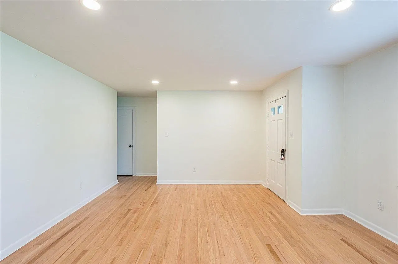 4 bed, 1780 sqft, $2,200 — Photo 4