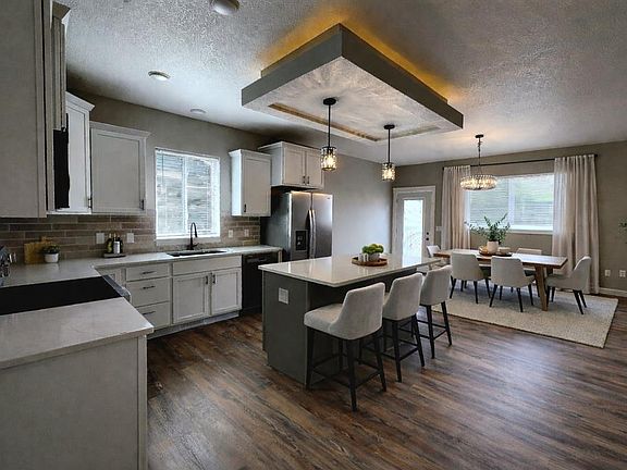3rd image of 724 Sequoia Drive