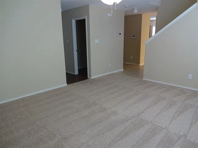 4 bed, 2.5 bath, 1803 sqft, $1,765 — Photo 4