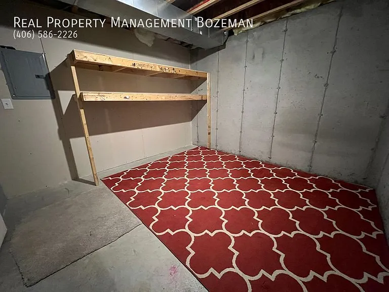 452 Woodman Dr — Photo 25