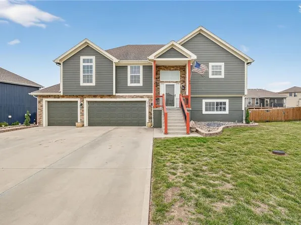 12817 Lathrop Ave, Kansas City, KS 66109