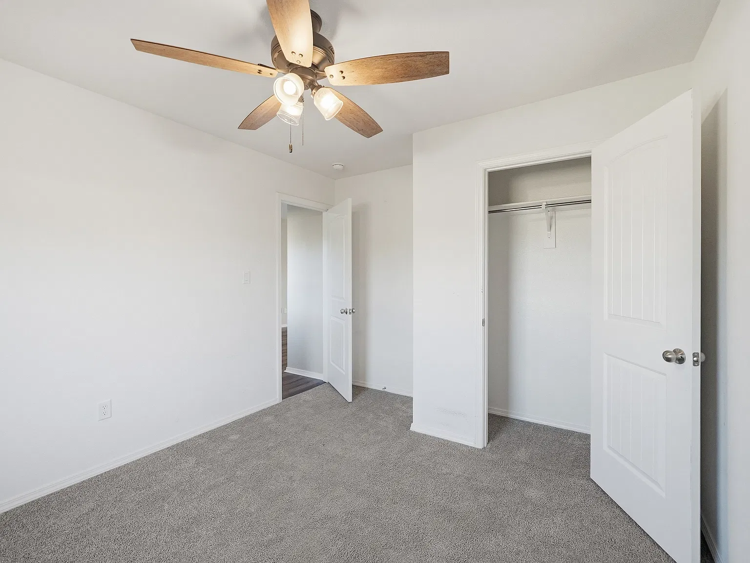 19 Farmhouse Circle - 1 — Photo 3