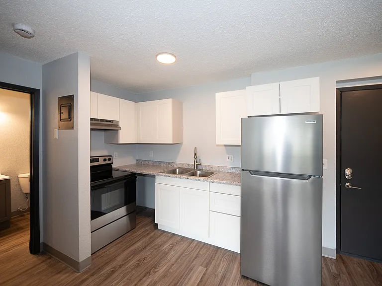 Meadow Park Apartments — Photo 17