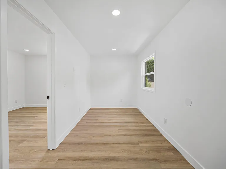 13407 Helen St #A-B — Photo 14