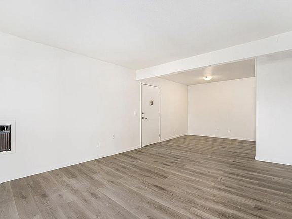 Interior: Living Room