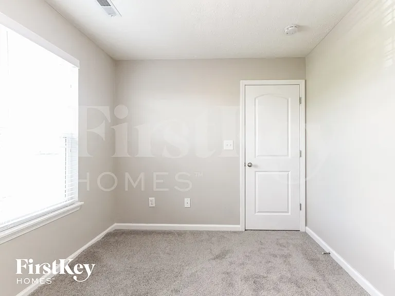 3214 S Dendle Dr — Photo 10