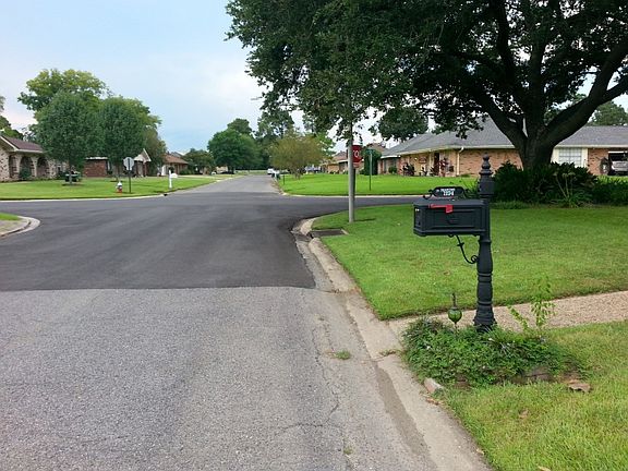 5th image of 1194 Desoto Dr