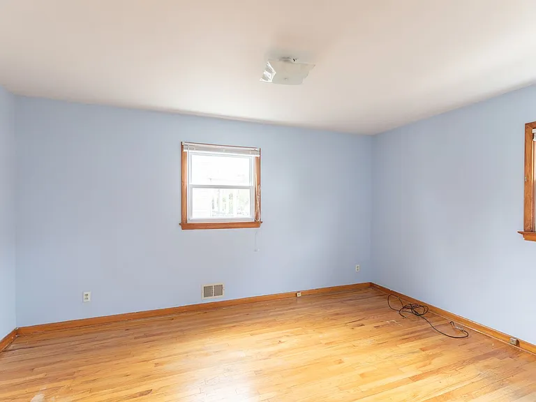 74 Wyckoff St — Photo 2