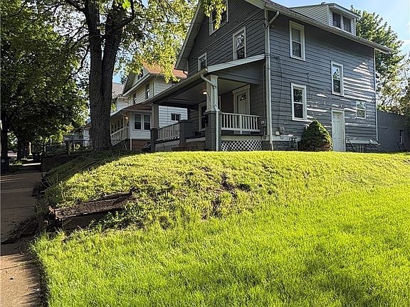2nd image of 1239 Pondview Ave