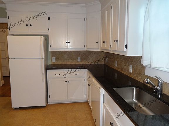 3rd image of 107 Bleckley Ave
