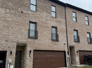 955 Tarr Trce #1104, Lexington, KY 40508