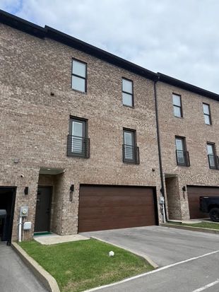 955 Tarr Trce #1104, Lexington, KY 40508