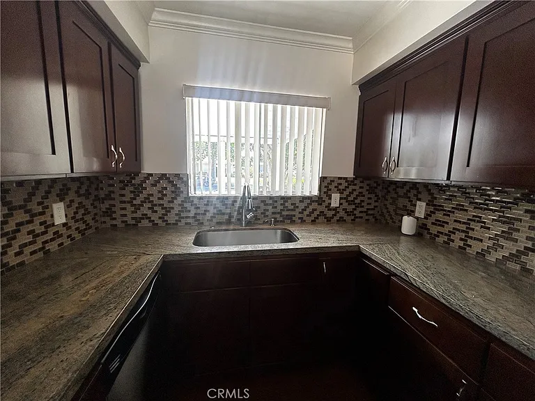 7845 Sedan Ave — Photo 3