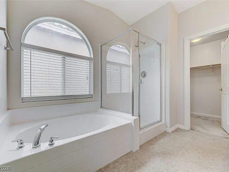5048 Lower Falls Ct — Photo 37