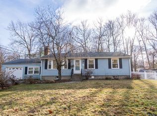 65 Scenic Dr, Holden, MA 01520