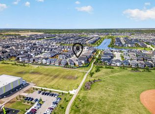 4863 Kinney Rd SW, Edmonton, AB T6W 5G3