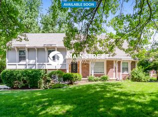 8800 W 92nd St, Overland Park, KS 66212