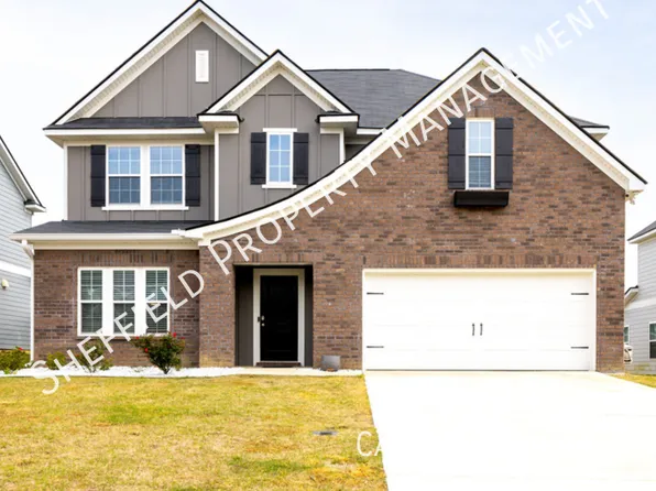 83 White Oak Pl, Smiths Station, AL 36877