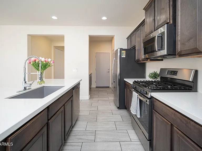 18338 W Getty Dr — Photo 6
