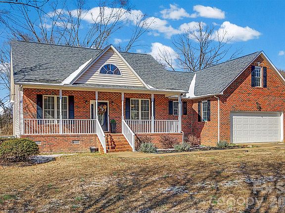 2nd image of 625 Britt Ln
