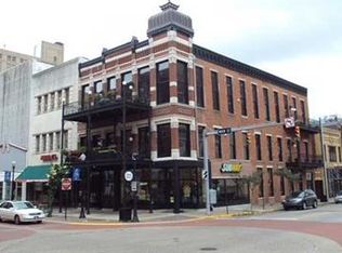 301 S Main St, Haubstadt, IN 47639