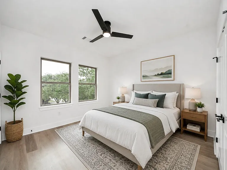 5630 Dolores St — Photo 24
