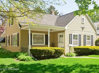 304 W Hawthorne St, Arlington Heights, IL 60004