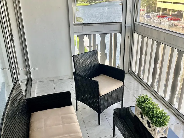 440 Paradise Isle Blvd #406 — Photo 8