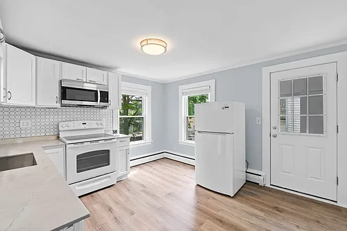 10 Pine St Photo 1