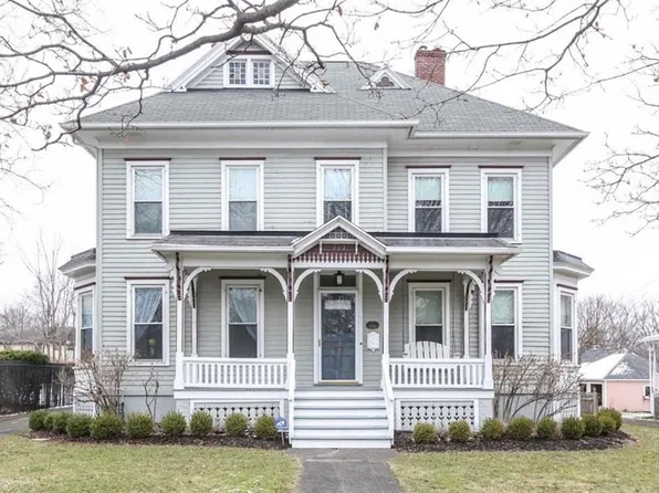 203 N Main St, Canandaigua, NY 14424