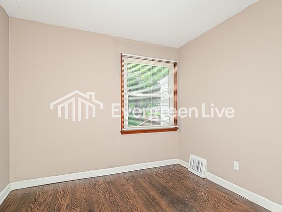 3rd image of 10409 Niblic Dr