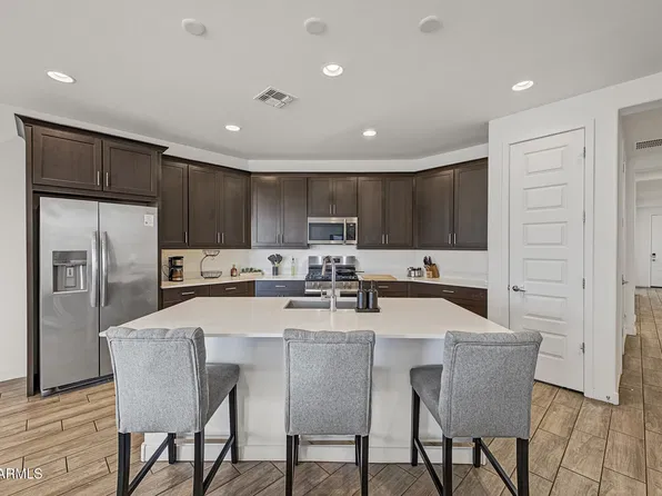 3234 E HAYFIELD Way, San Tan Valley, AZ 85140