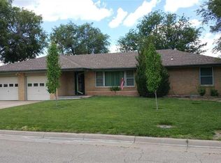 410 E 18th Ave, Hutchinson, KS 67502