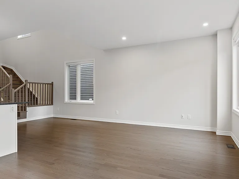 1072 Kijik Cres #1 — Photo 8