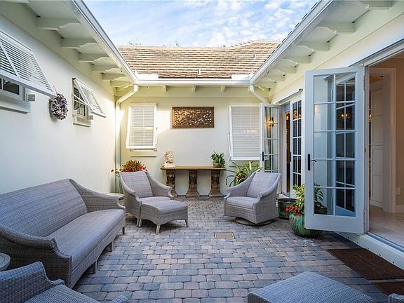 4th image of 120 Palm Island Ln