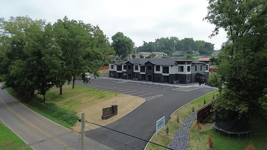 1934 Shields Ferry Rd - 202 — Photo 2