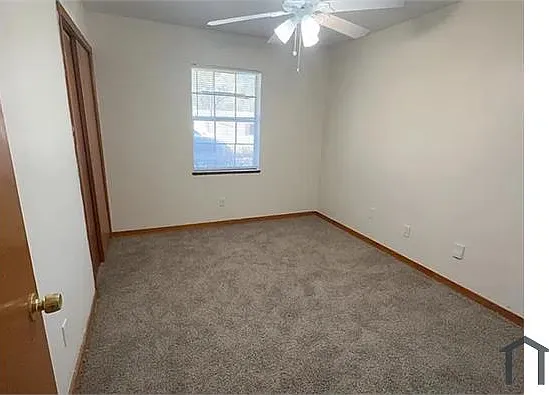 2242 Castle Hill Dr — Photo 15